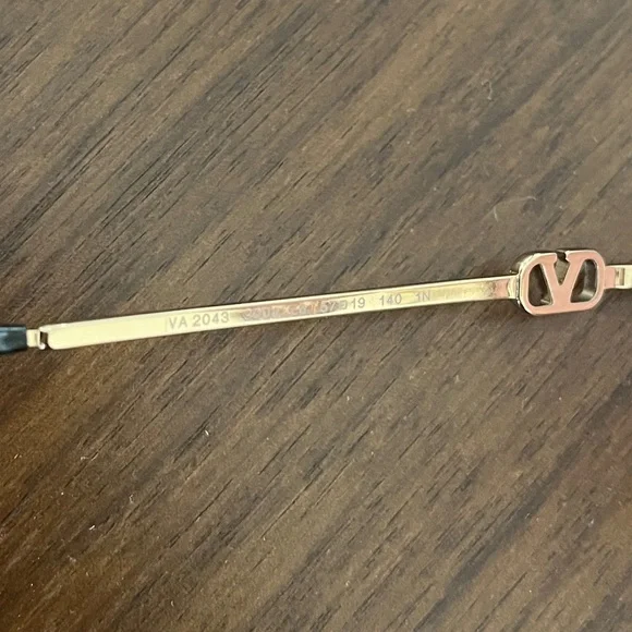 Valentino Rose Gold Sunglasses - Picture 3 of 6